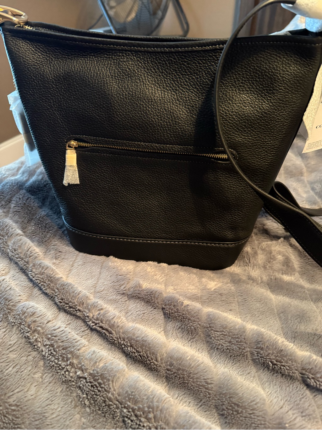 Structured Black Pebbled Shoulder Bucket Bag With Gold Zip
